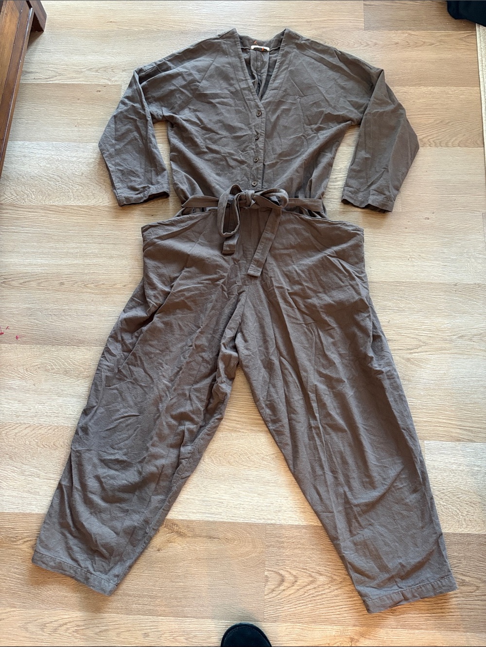 Relaxed Tie-Waist Brown Jumpsuit